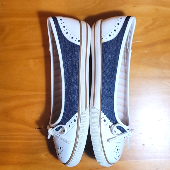 Super Cute Tooled Patent Leather Flats 🦋 - Picture 7 of 12